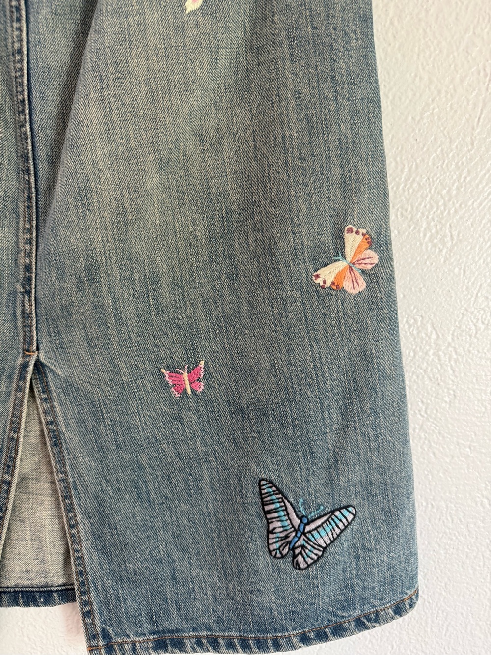 Vintage Y2K Gap Denim Skirt Size XS Embroidered Butterfly Boho Festival Fairy - Picture 6 of 10
